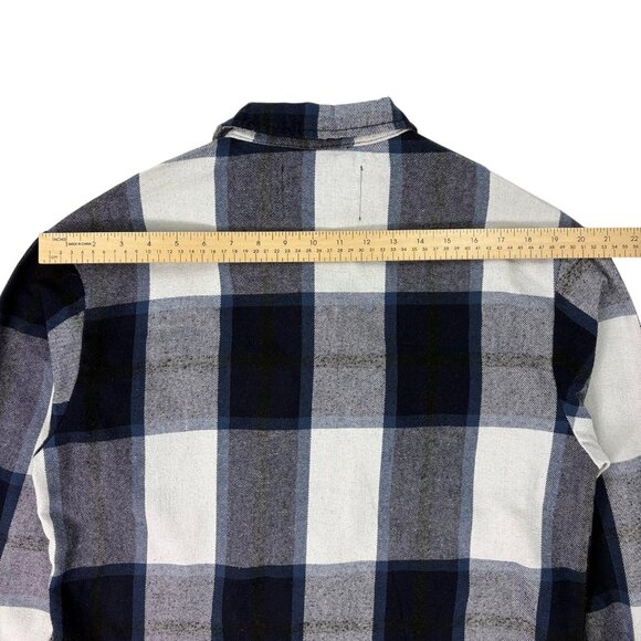 Reserve Fairfax Women’s Plaid Flannel Shacket Blue Gray Button Up Size Small - Picture 14 of 14